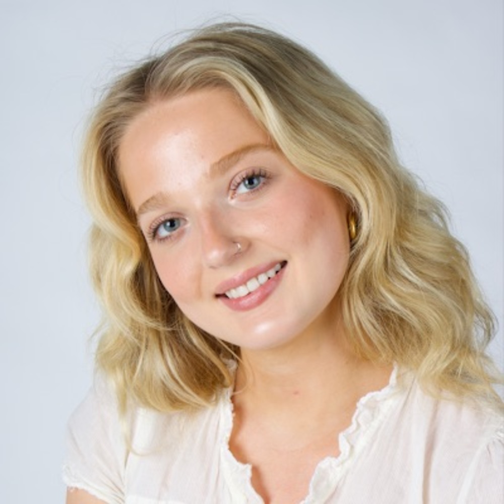 Meet your Posher, Ella